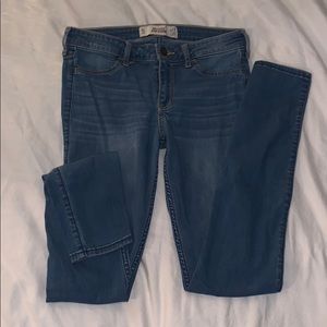 Hollister size 5L Jean legging